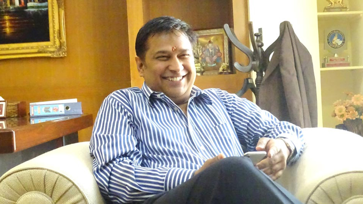 क्विन्टल सुन तस्करी प्रकरण : व्यापारी अडुकियाको घरमा राजस्व अनुसन्धान विभागको छापा